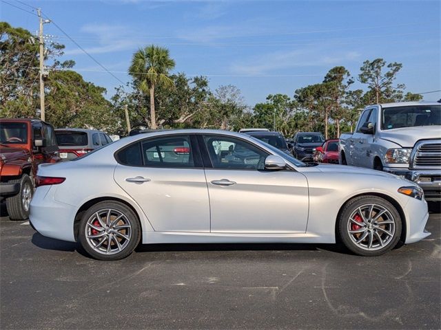 2023 Alfa Romeo Giulia Base