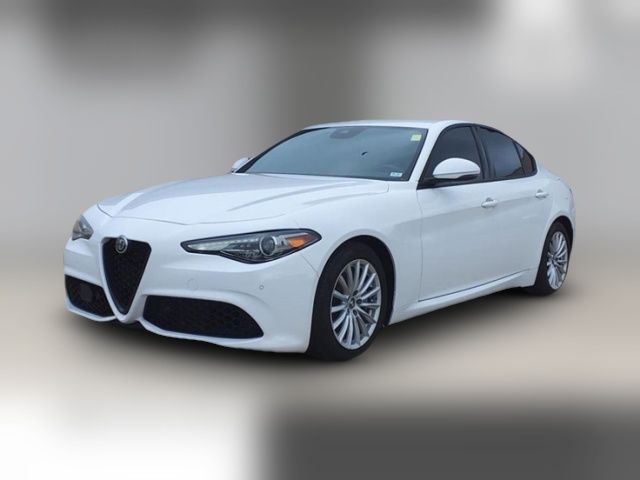 2023 Alfa Romeo Giulia Base