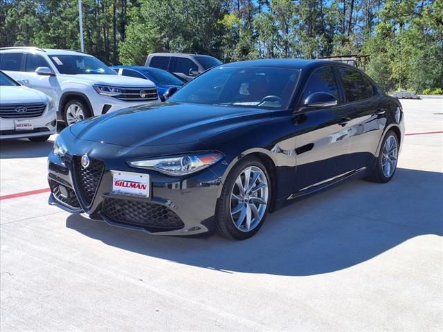 2023 Alfa Romeo Giulia Base