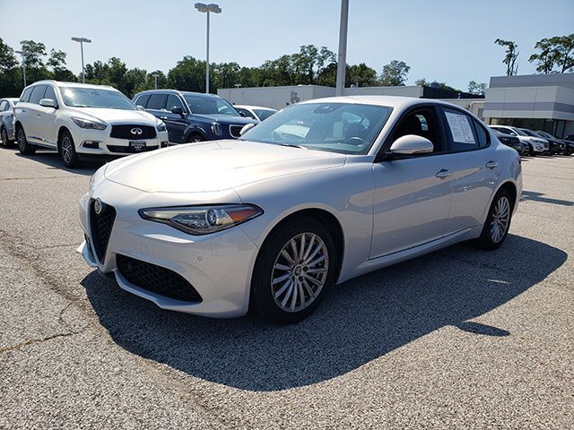 2023 Alfa Romeo Giulia Base