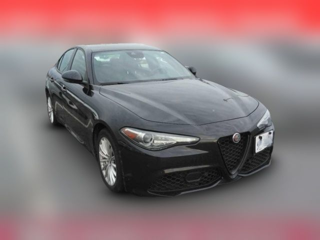 2023 Alfa Romeo Giulia Base