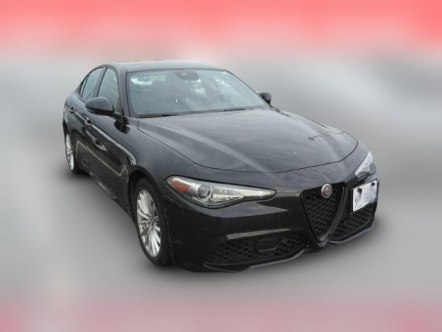 2023 Alfa Romeo Giulia Base