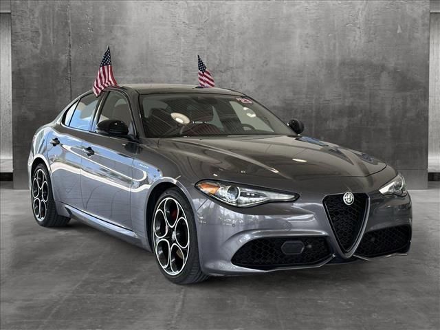 2023 Alfa Romeo Giulia Veloce