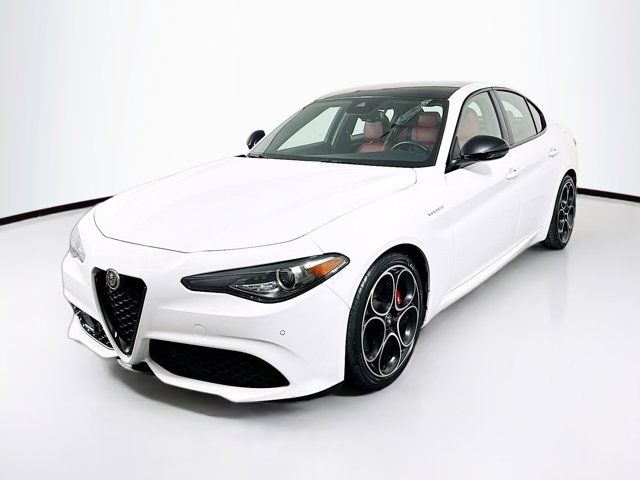 2023 Alfa Romeo Giulia Veloce