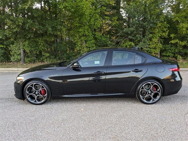 2023 Alfa Romeo Giulia Veloce