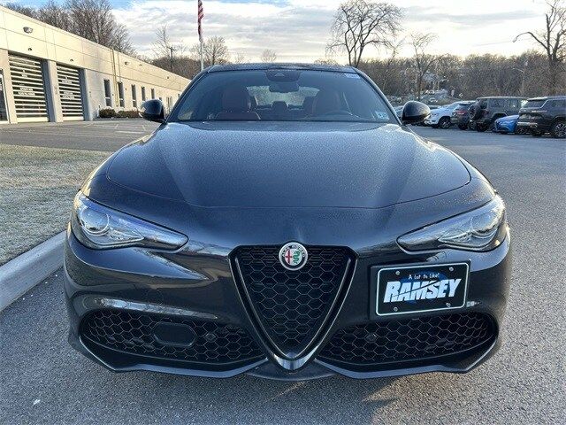 2023 Alfa Romeo Giulia Veloce