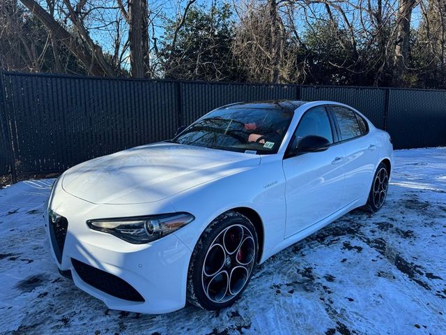 2023 Alfa Romeo Giulia Veloce