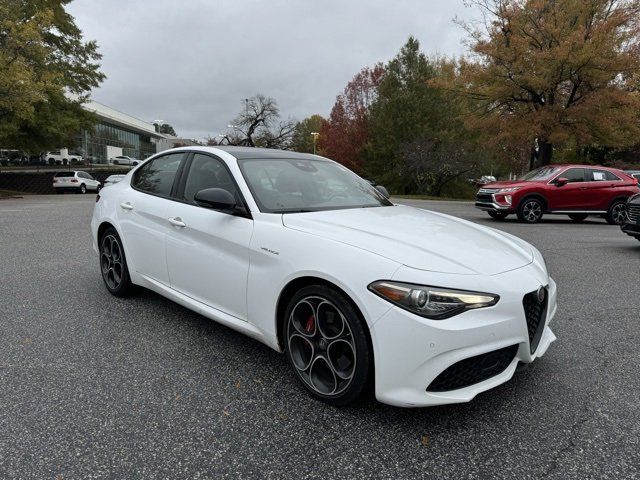 2023 Alfa Romeo Giulia Veloce