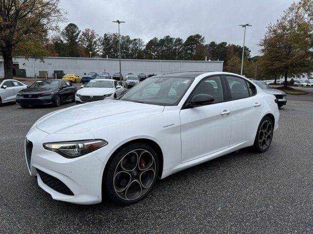 2023 Alfa Romeo Giulia Veloce