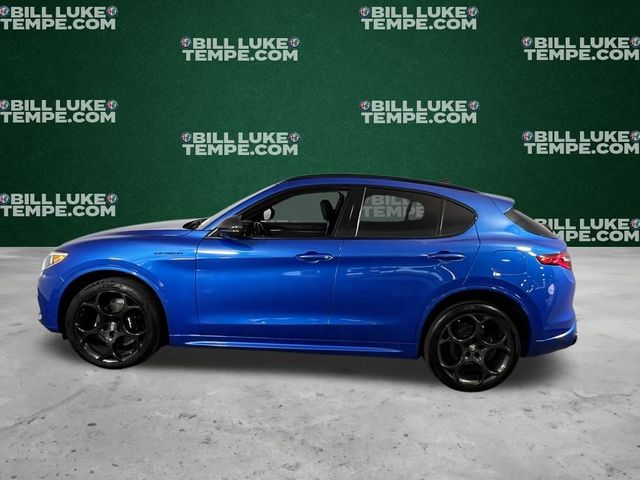 2023 Alfa Romeo Stelvio Estrema