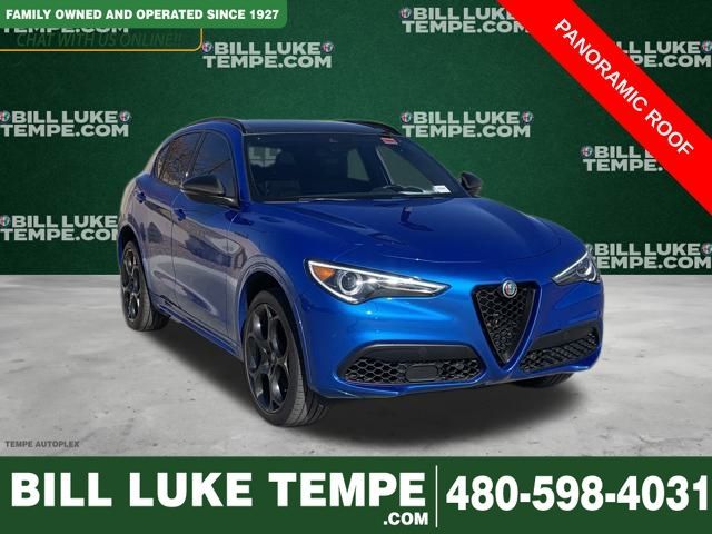 2023 Alfa Romeo Stelvio Estrema