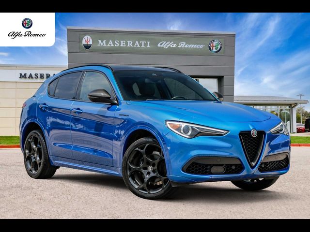 2023 Alfa Romeo Stelvio Estrema