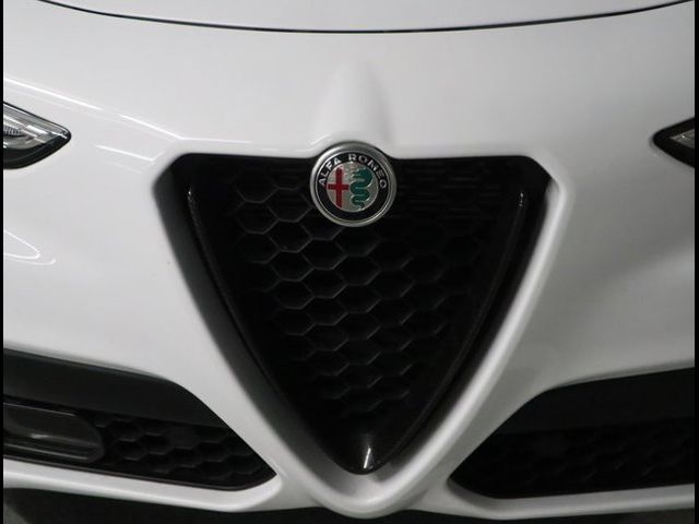 2023 Alfa Romeo Stelvio Estrema