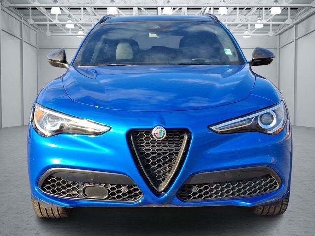 2023 Alfa Romeo Stelvio Estrema