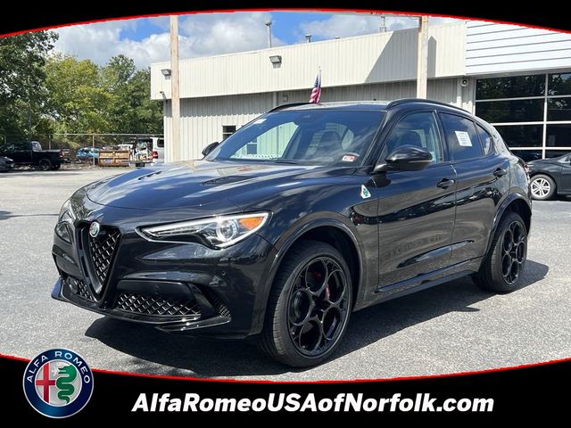 2023 Alfa Romeo Stelvio Quadrifoglio