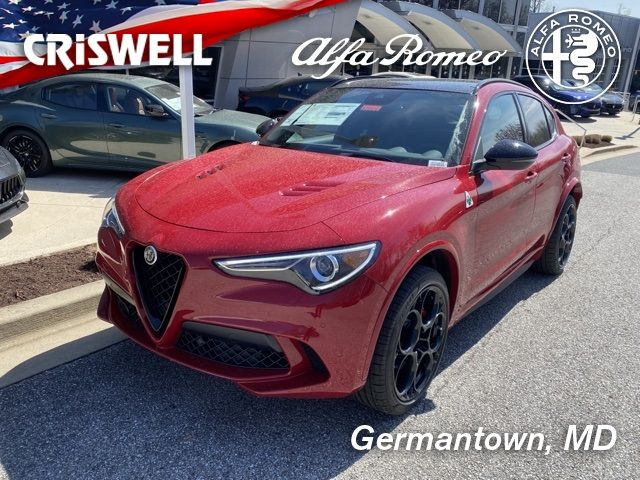 2023 Alfa Romeo Stelvio Quadrifoglio