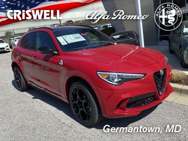 2023 Alfa Romeo Stelvio Quadrifoglio