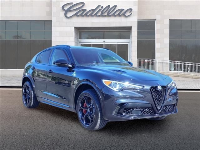 2023 Alfa Romeo Stelvio Quadrifoglio