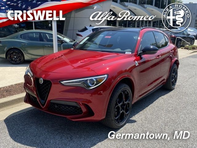 2023 Alfa Romeo Stelvio Quadrifoglio