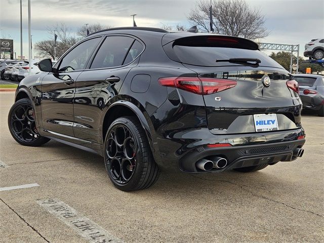 2023 Alfa Romeo Stelvio Quadrifoglio