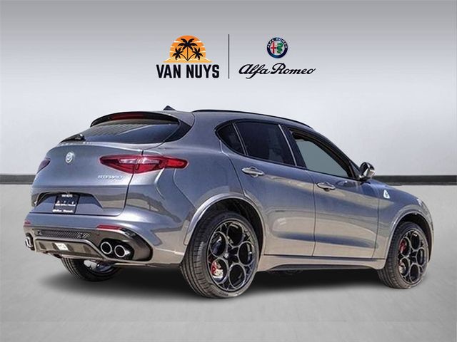 2023 Alfa Romeo Stelvio Quadrifoglio