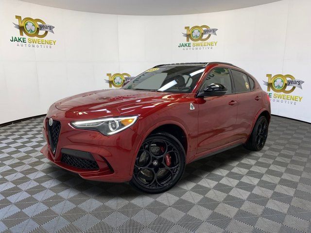 2023 Alfa Romeo Stelvio Quadrifoglio