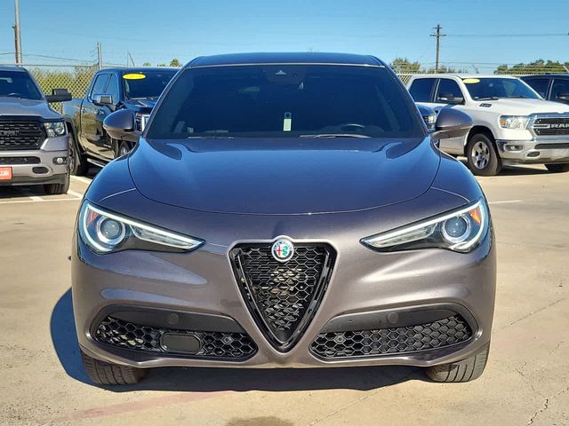 2023 Alfa Romeo Stelvio Sprint