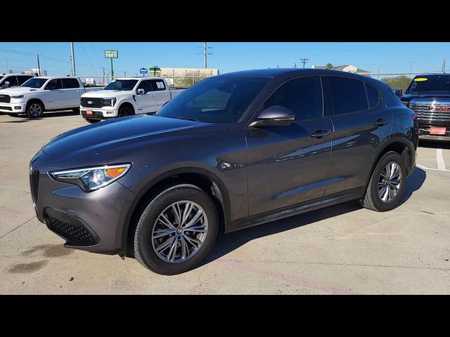 2023 Alfa Romeo Stelvio Sprint