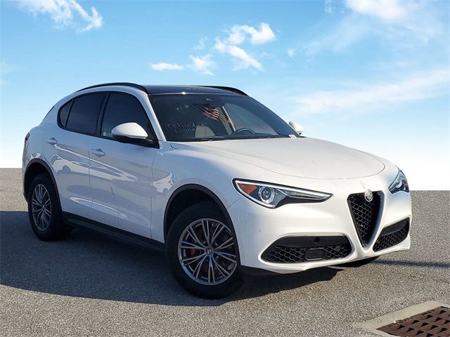 2023 Alfa Romeo Stelvio Sprint