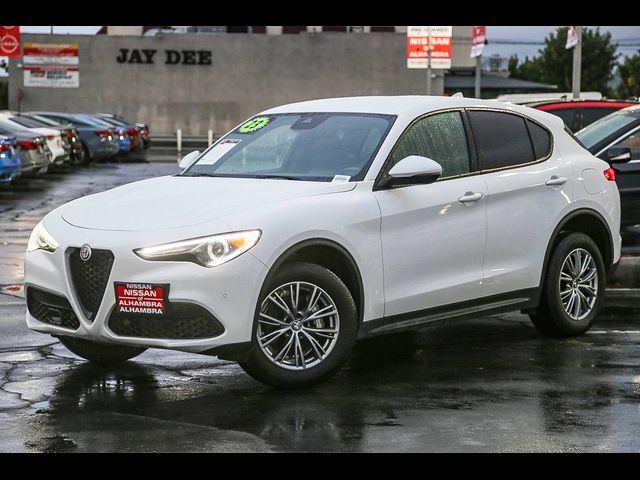 2023 Alfa Romeo Stelvio Sprint