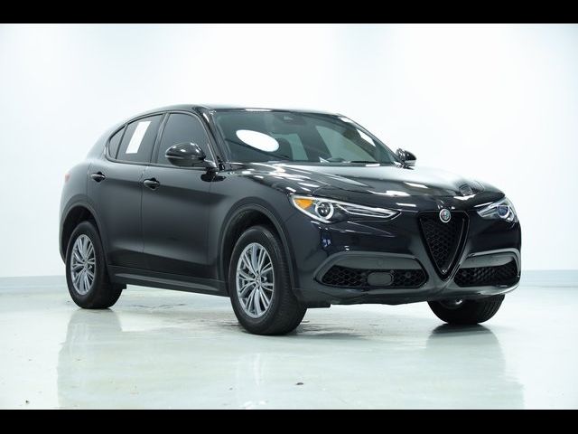 2023 Alfa Romeo Stelvio Sprint