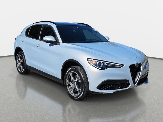 2023 Alfa Romeo Stelvio Sprint