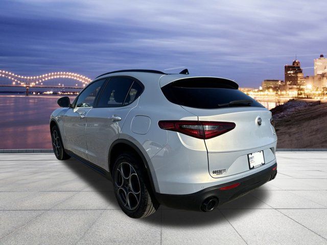 2023 Alfa Romeo Stelvio Sprint