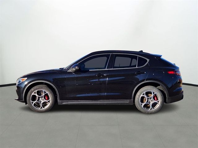 2023 Alfa Romeo Stelvio Sprint