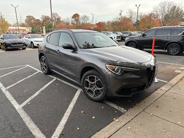 2023 Alfa Romeo Stelvio Sprint