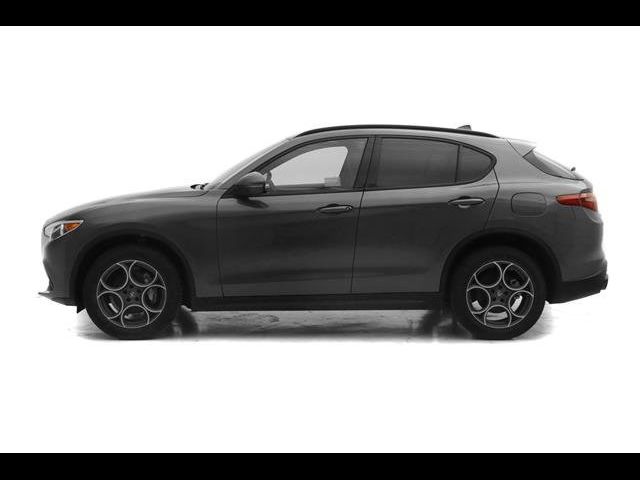 2023 Alfa Romeo Stelvio Sprint