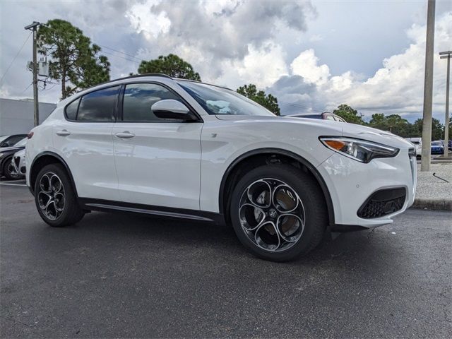 2023 Alfa Romeo Stelvio Ti