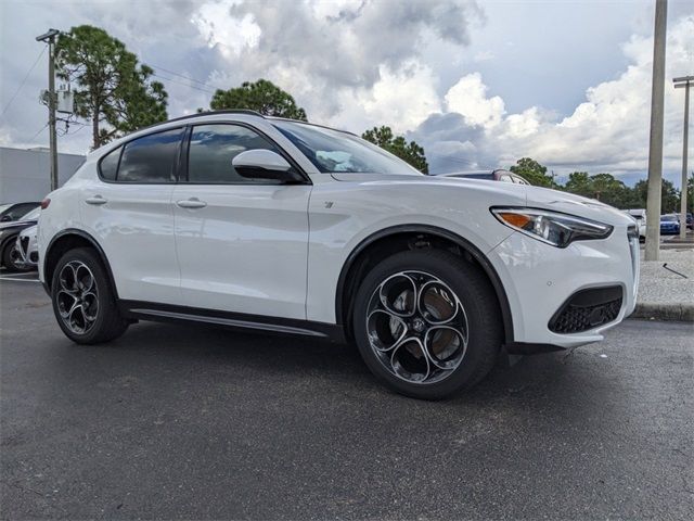 2023 Alfa Romeo Stelvio Ti