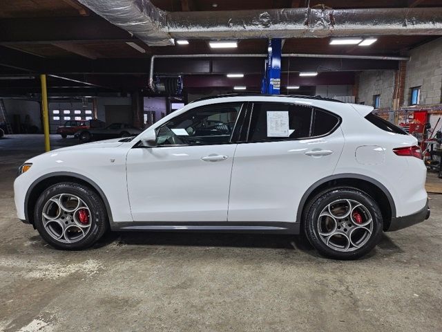 2023 Alfa Romeo Stelvio Ti