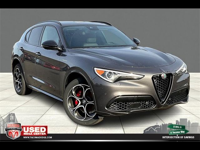 2023 Alfa Romeo Stelvio Veloce