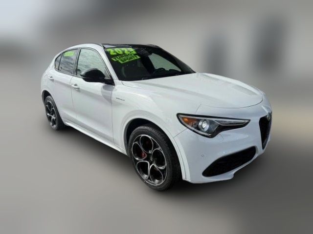 2023 Alfa Romeo Stelvio Veloce