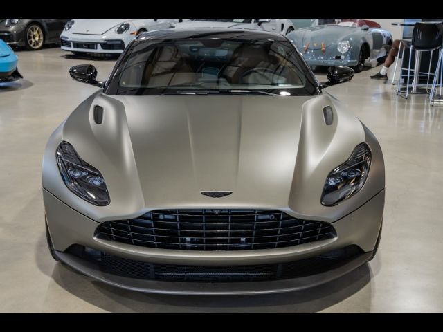 2023 Aston Martin DB11 V8