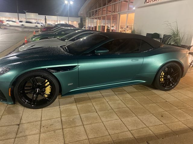 2023 Aston Martin DBS Base