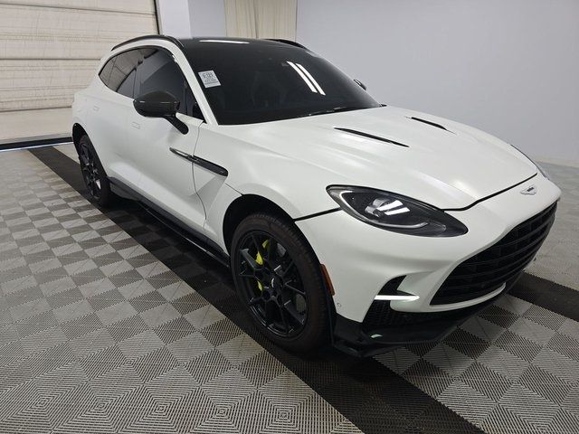 2023 Aston Martin DBX 707