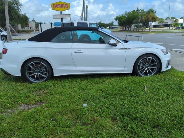 2023 Audi A5 Cabriolet S line Premium Plus