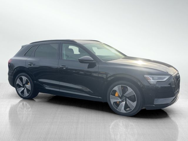 2023 Audi e-tron Premium Plus