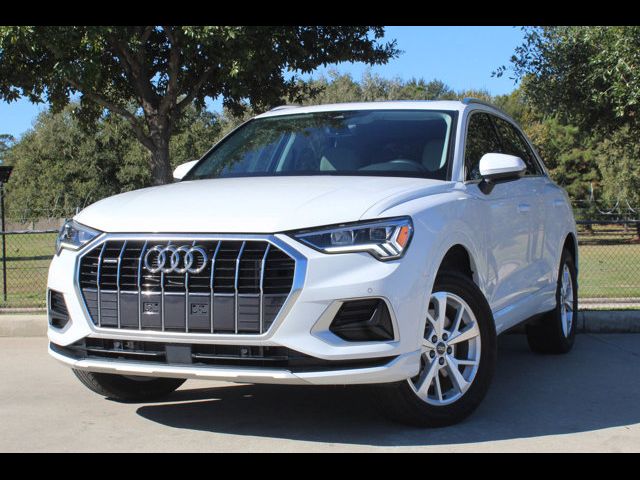 2023 Audi Q3 Premium