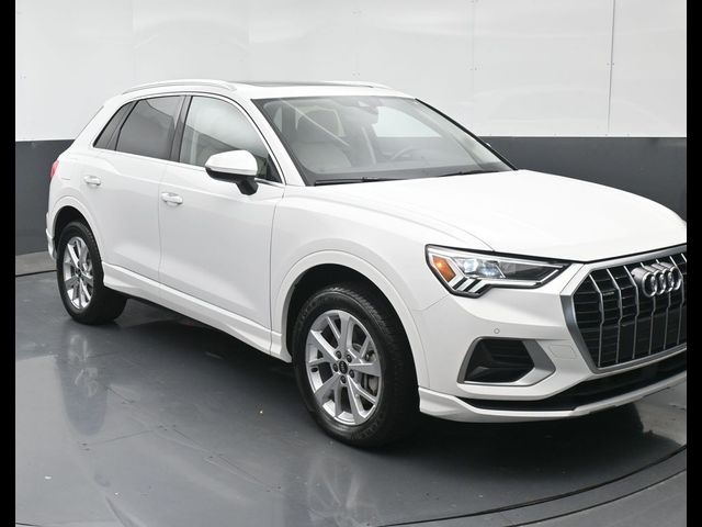 2023 Audi Q3 Premium