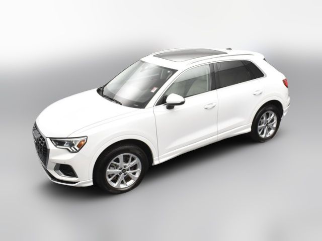 2023 Audi Q3 Premium