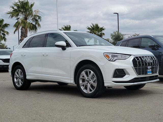 2023 Audi Q3 Premium